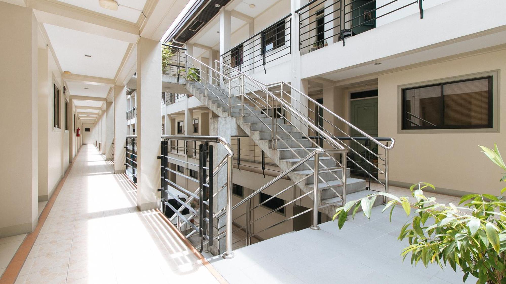 Reddoorz Near Pasay Taft Hotel Exterior photo