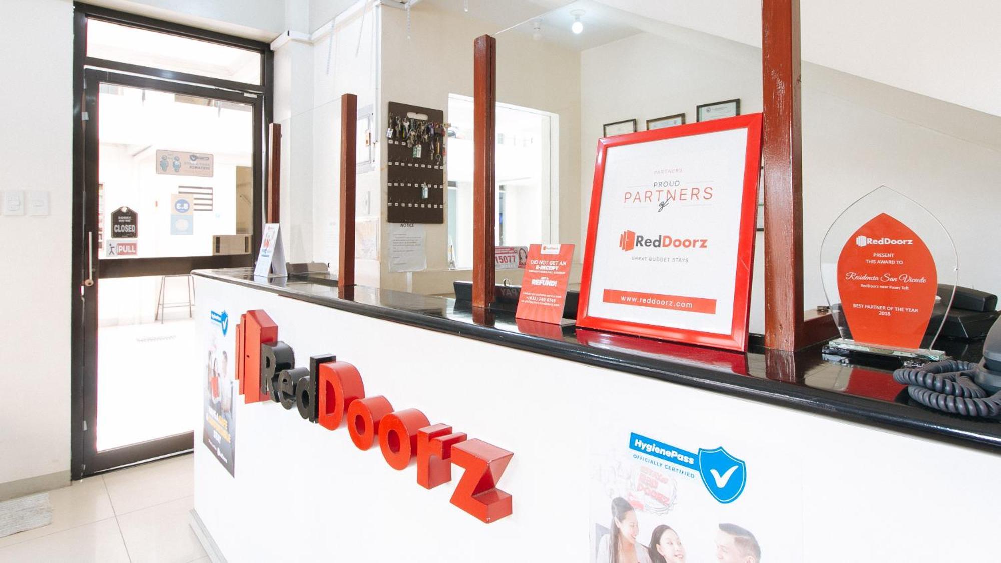 Reddoorz Near Pasay Taft Hotel Exterior photo